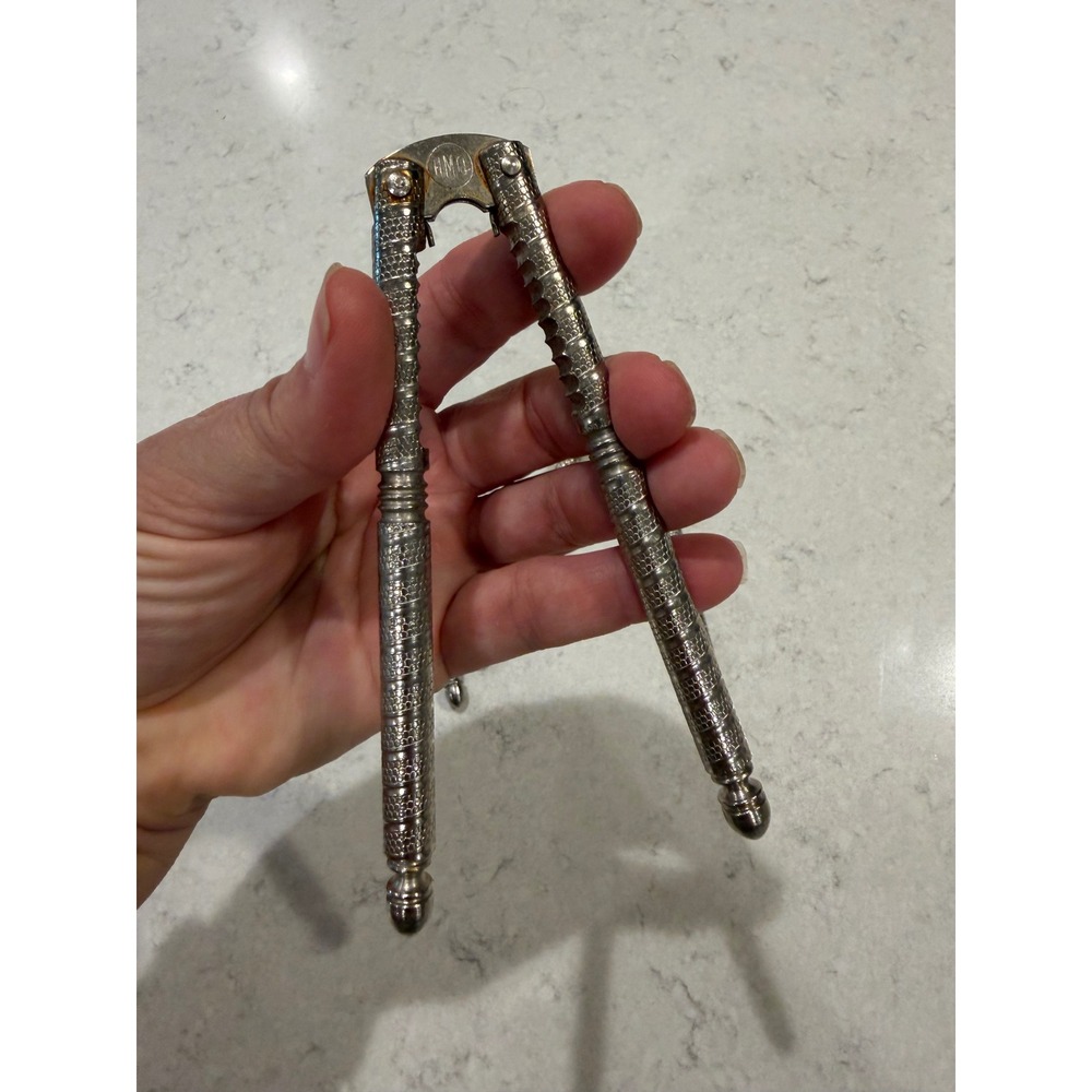 Vintage HMQ Silver Tone Metal Nutcrackers Set of 3 Textured Handles Kitchen Tool - Picture 9 of 9